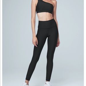 NWT - ALO YOGA 7/8 airlift leggings in black